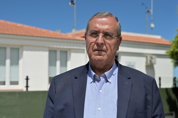 El alcalde de El Pinar, que baña el Mar de las Calmas, contrario al parque nacional