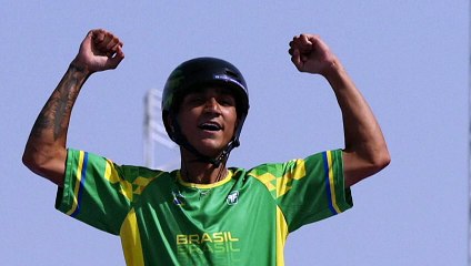 Bala Loka avança para final do BMX Freestyle em Paris