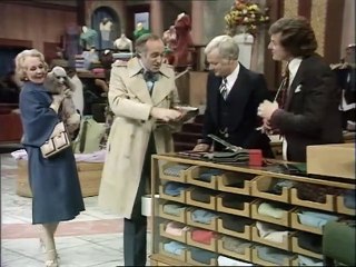 Are You Being Served - S06 E02 - The Club