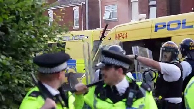 Violent clashes between protesters and police in Southport