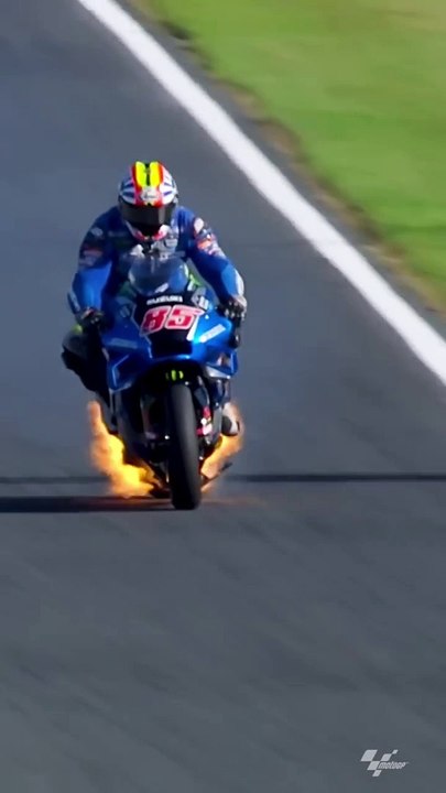 Tsuda’s GSX-RR’s gone into a fireball!  _#JapaneseGP
