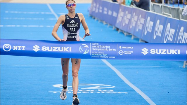 Qui est Cassandre Beaugrand, qui a remporté le triathlon aux JO grâce à un temps remarquable ?