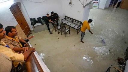 एक दिन की बारिश में लखनऊ का बुरा हाल, विधानसभा-नगर निगम में पानी ही पानी, CM योगी भी फंसे