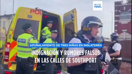 Manifestantes de extrema derecha toman las calles de Southport