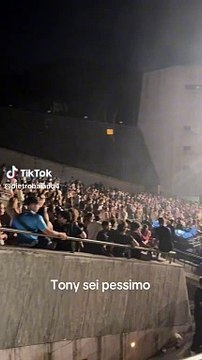 Tony Effe, concerto a Napoli