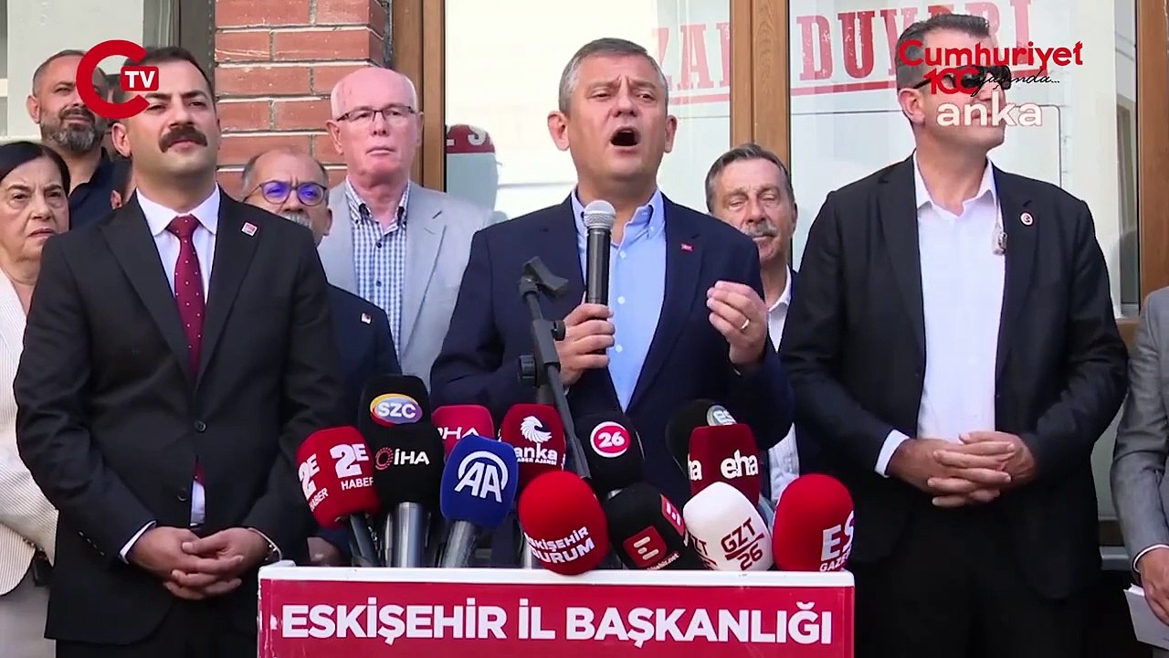 Özgür Özel'den 'sokak köpekleri' açıklaması_ Bir tane cana kıymayacağız, nokta