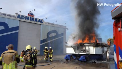 Stuurhut in brand bij werkzaamheden op jachtwerf