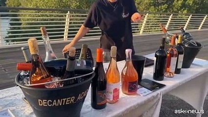 Roma, brindisi dal tramonto a mezzanotte sul Ponte della Musica