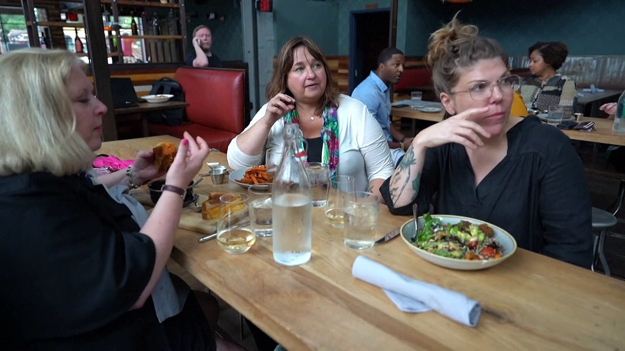 Gymnastics fans watch 'incredible' Simone Biles lead US to Olympic women's team gold