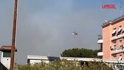 Download Video: Roma, incendio a Monte Mario: il rogo vicino al Tribunale e alla Rai