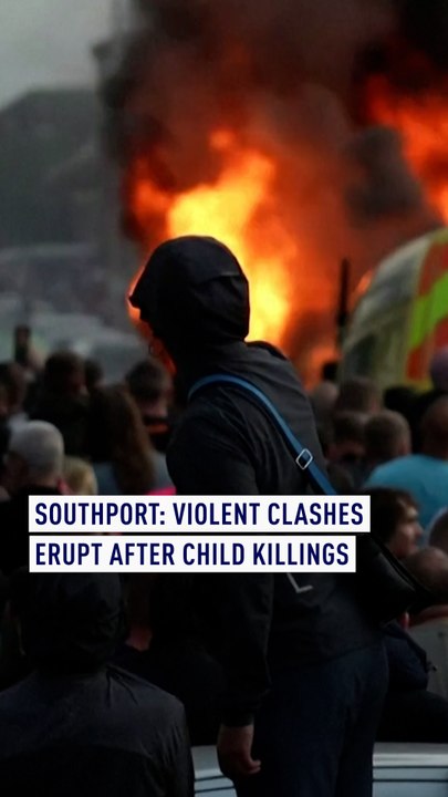 Southport: Violent clashes erupt after child killings