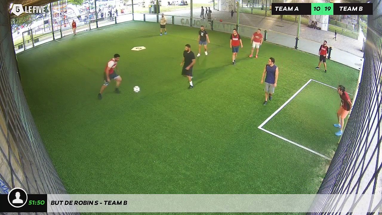 But de Robin S - Team B