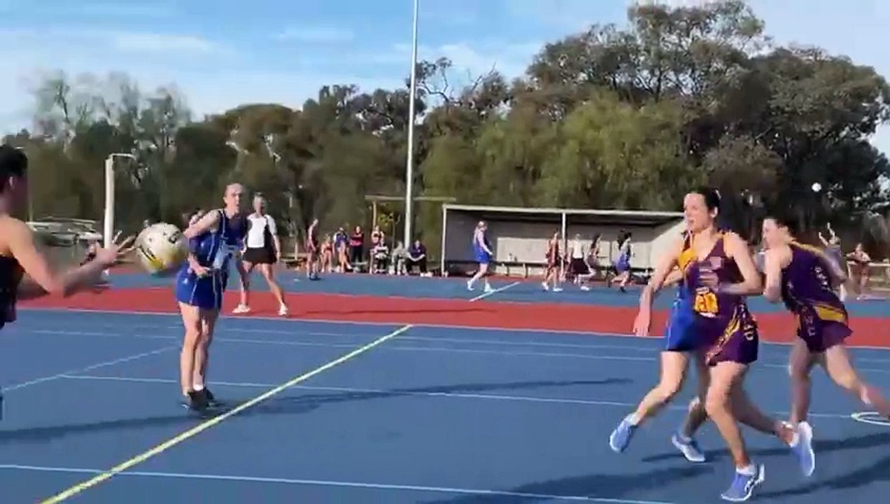 2024 LVFNL A-grade netball - round 16: Bears Lagoon-Serpentine v Mitiamo (third quarter)