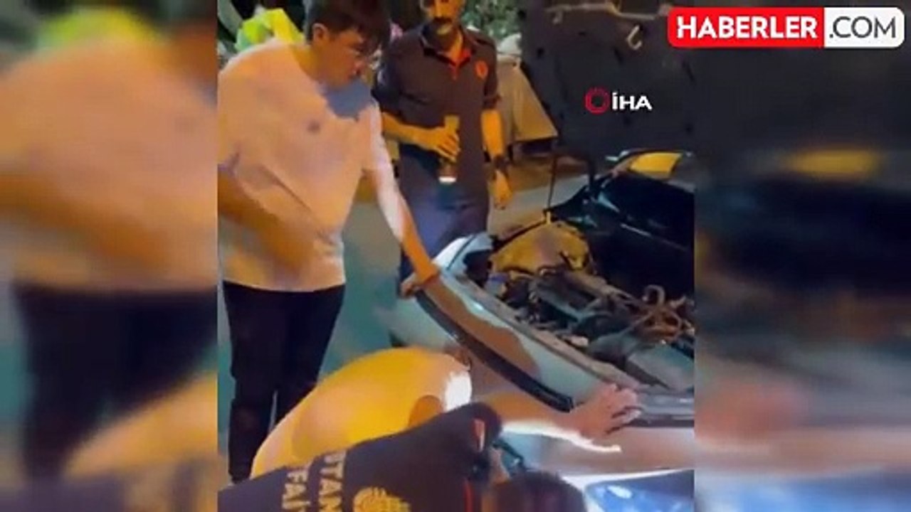 Beylikdüzü'nde itfaiye ekiplerinden araca sıkışan kediyi kurtarma operasyonu