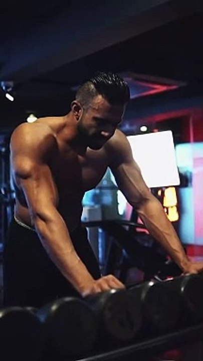 Gym body builder 