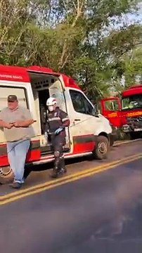 Grave acidente com morte é registrado na ponte do Rio Piquiri; carro tem placas de Umuarama