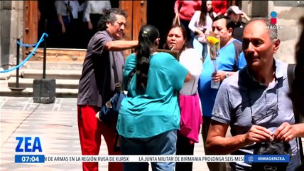 Devoto de San Judas Tadeo acude a ver la reliquia en CDMX para agradecer milagro