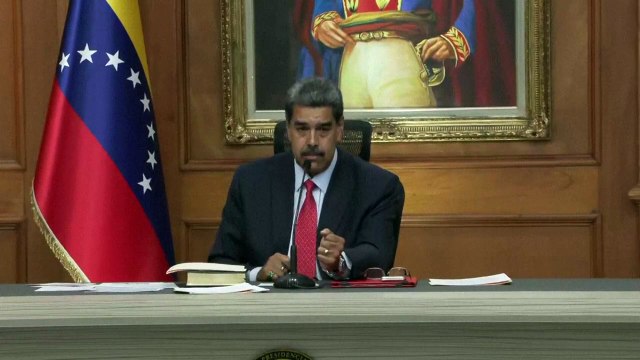 Maduro dice que opositores venezolanos Machado y González deben estar tras las rejas