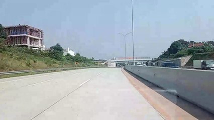 KEBUT KEBUTAN DI JALAN TOL