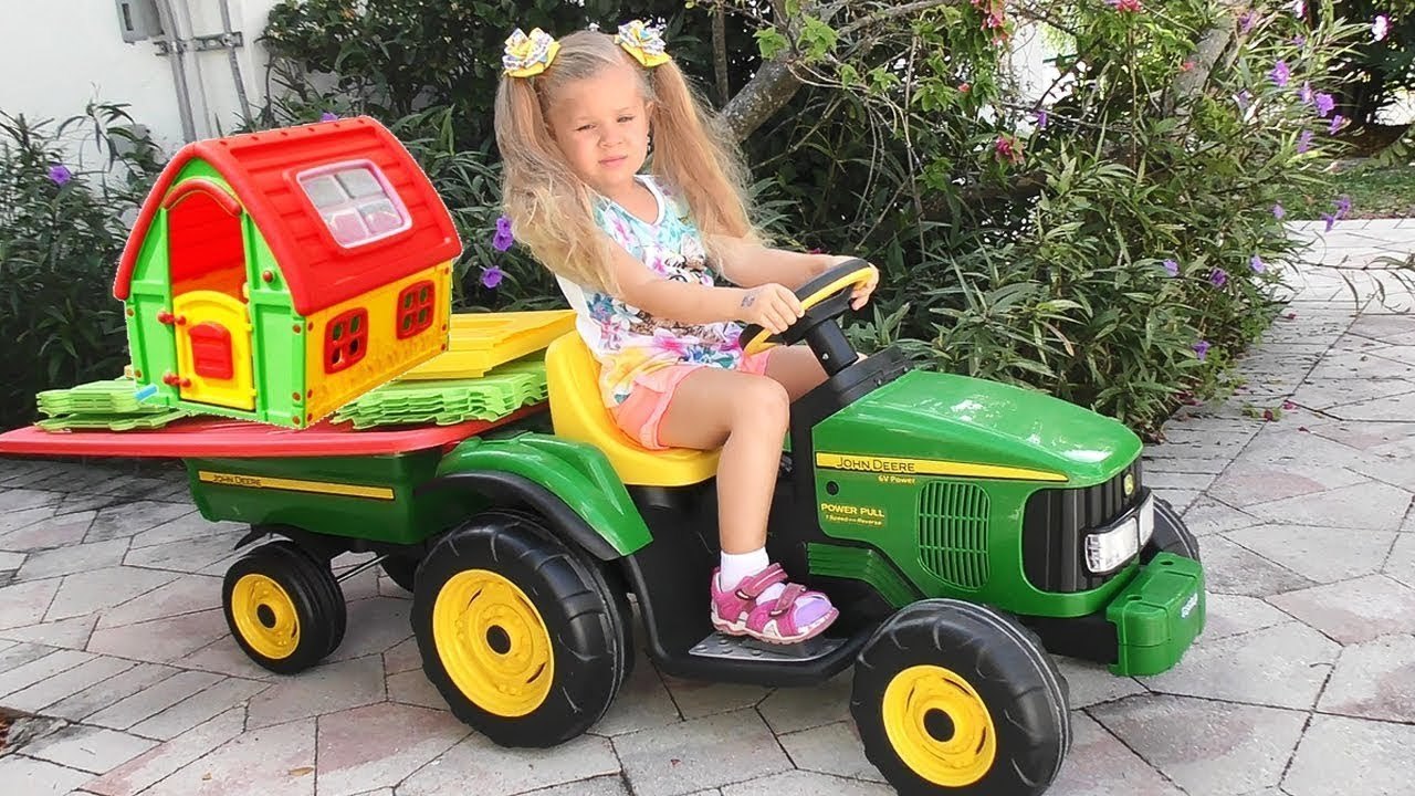 Roma and Diana Pretend Play with toys and Playhouse, Top Videos by Kids Diana Show!