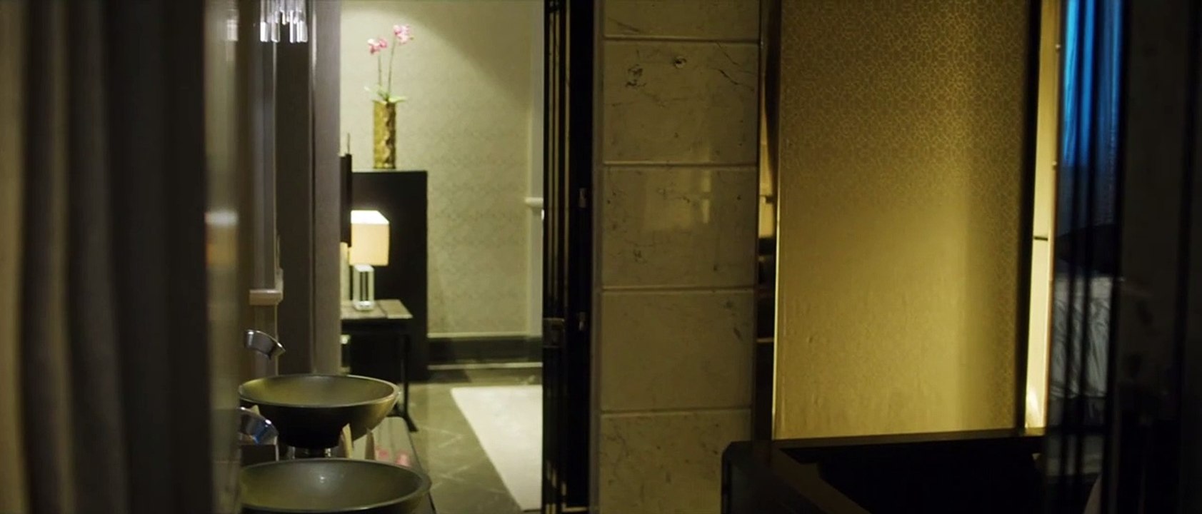 L'anello della discordia nella prima clip esclusiva della commedia romantica "Finché notte non ci separi"