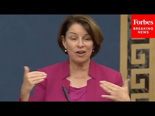 Télécharger la video: JUST IN: Amy Klobuchar Introduces Bill To 'Ban AI Generated Deepfakes Of Federal Candidates'