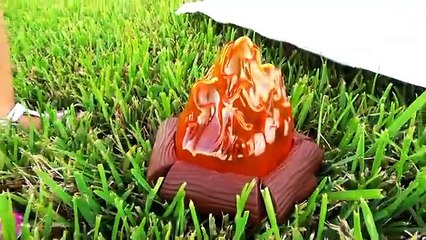 Diana and her Barbie car - Camping adventure(360P)(0)