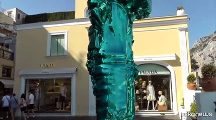 Curiosit? a Capri: in Piazzetta ? spuntato un astronauta