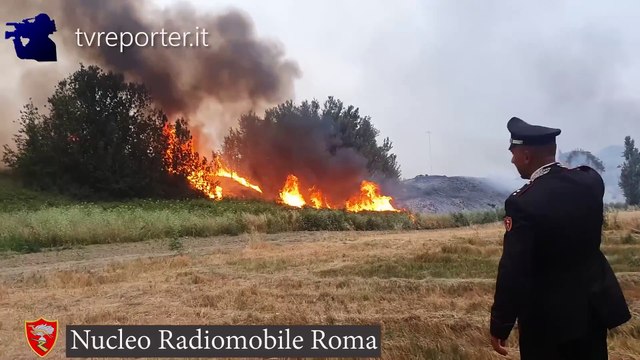 NUCLEO RADIOMOBILE INCENDI A ROMA, LA CRONACA IN DIRETTA A BORDO DELLE AUTORADIO DEI CARABINIERI(4)