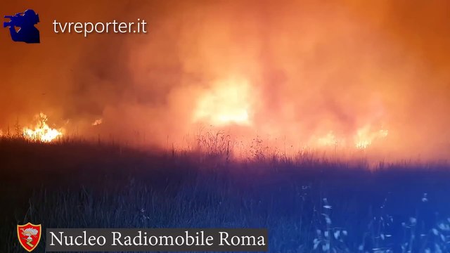 NUCLEO RADIOMOBILE INCENDI A ROMA, LA CRONACA IN DIRETTA A BORDO DELLE AUTORADIO DEI CARABINIERI(9)