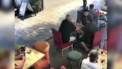 ''Şansa yaşıyoruz'' dedirten olay: Kafede otururken yorgun mermi isabet etti