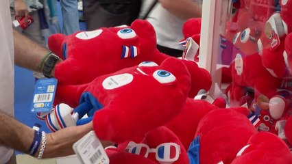 Así es Phryge, la controvertida mascota olímpica que mueve 100 millones de euros