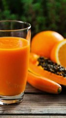 पपीते का जूस पीने के ज़बरदस्त फायदे