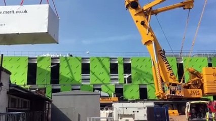 Berwick PODs Crane Lifts Off-site Components 🚧