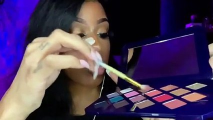 ONE MINUTE ASMR _ Makeup Application ( FAST & AGGRESSIVE)