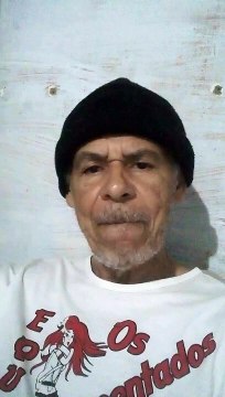 Quantas patas tem um casal de patos?