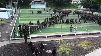 Honduras lanza a miles de policías y militares a combatir el crimen