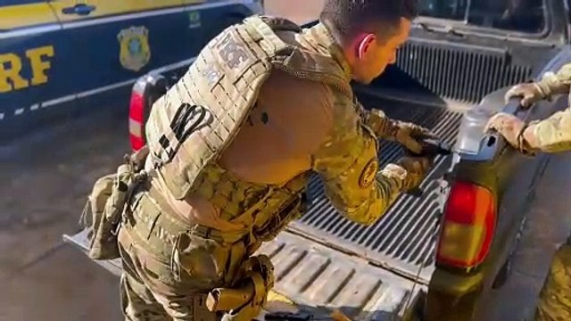 Carga maconha é encontrada em Saveiro durante abordagem da PRF na BR-277 em Catanduvas