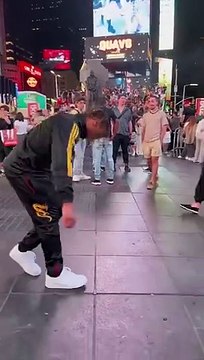 Yujiro Hanma gets impressed #rehmanitx54 #funnyvideo #funnymoments #foryou #virlevideo