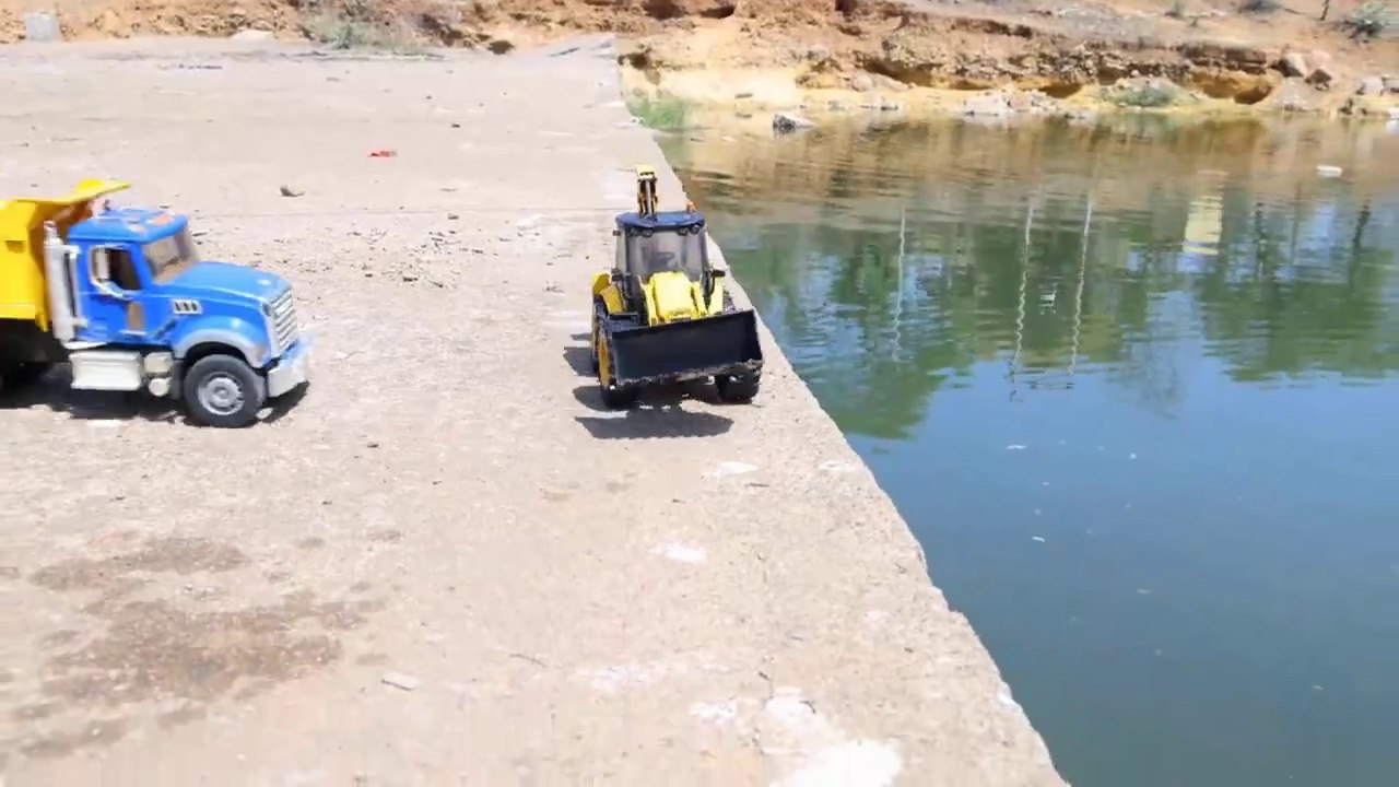 Tata tractor,JCB water accident #Mahendra tractor pulling