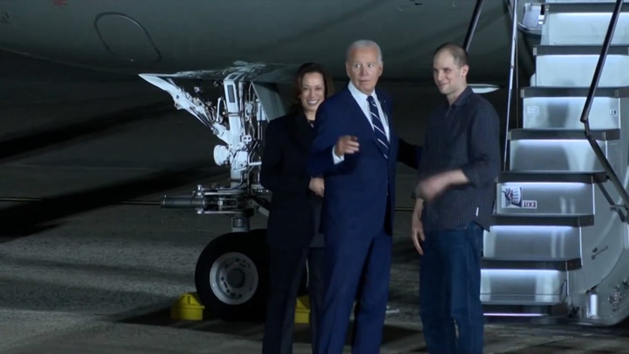 Watch: Joe Biden and Kamala Harris greet Evan Gershkovich and fellow freed Americans after Russia prison swap