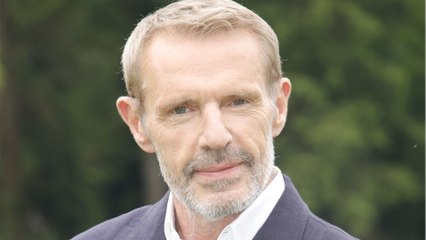 GALA VIDEO - Lambert Wilson a 66 ans : pourquoi l’acteur n’a jamais eu d’enfant ?