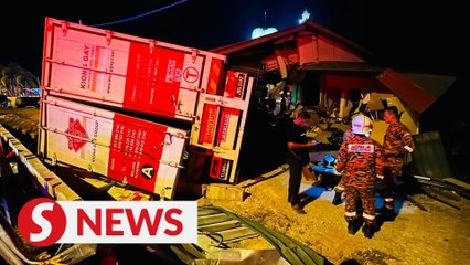 Two siblings killed, four others hurt after lorry rams into house in Pekan