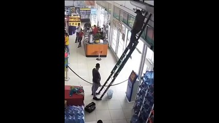 Il avait un truc à faire... raté