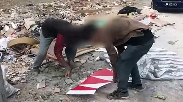 Zabıta çevreyi kirletenlere mıntıka temizliği yaptırdı
