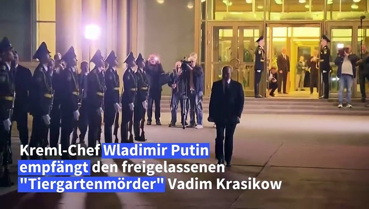 Putin schließt den 'Tiergartenmörder' in die Arme
