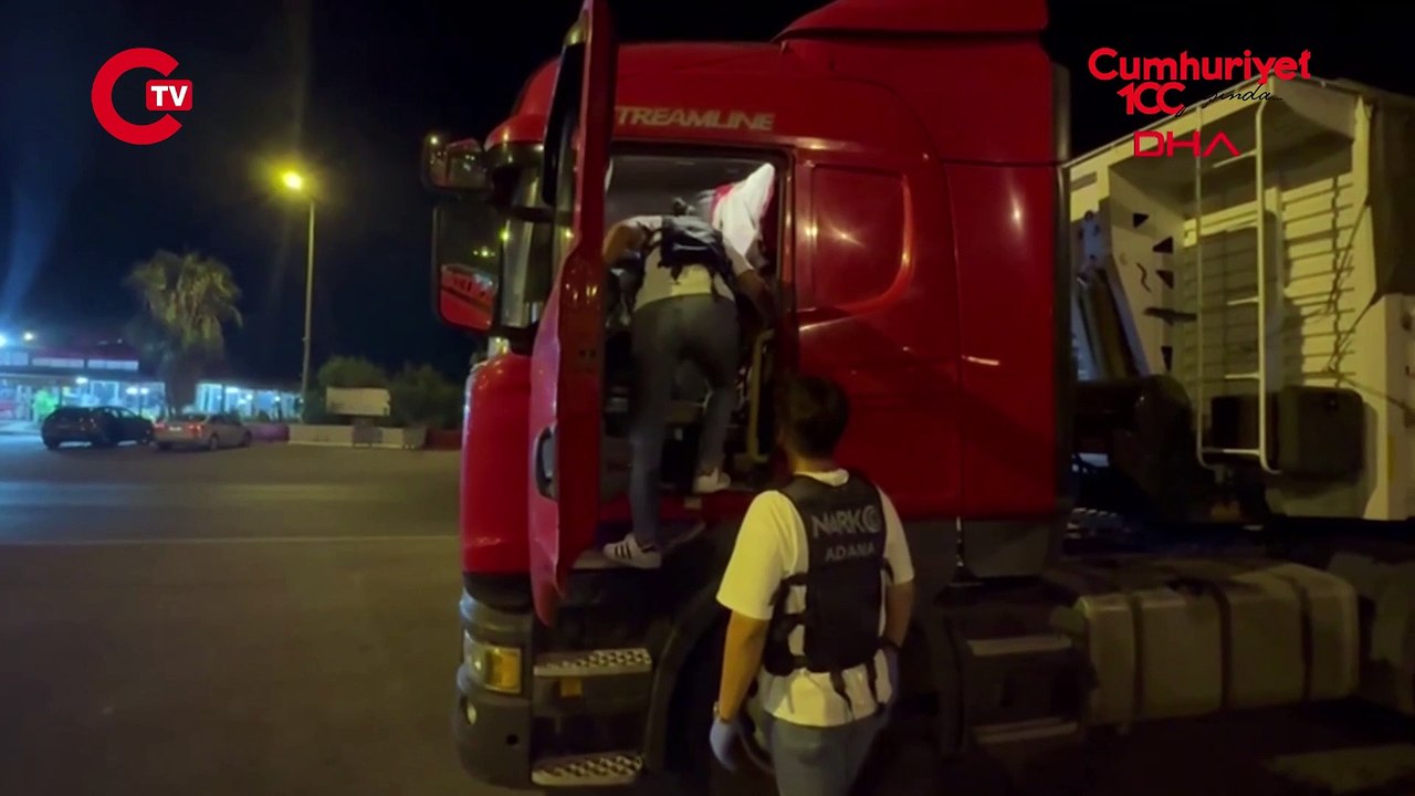 TIR'ında 46 kilo esrar çıkan şoförden pes dedirten itiraf 'Teslim edip, para alacaktım'