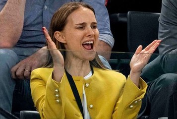 En mini-jupe et baskets, Natalie Portman fait sensation dans le public des Jeux Olympiques