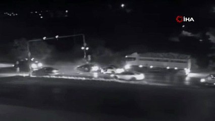 Şişede durduğu gibi durmuyor! İşte laikçilerin savunduğu yaşam biçiminin neticesi