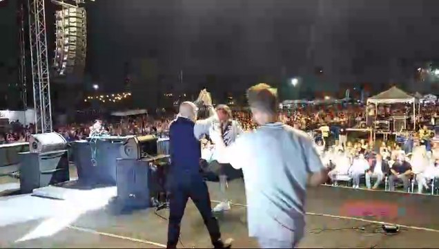 48. BABAESKİ KÜLTÜR VE TARIM FESTİVALİ - OZAN DOĞULU PERFORMANSI